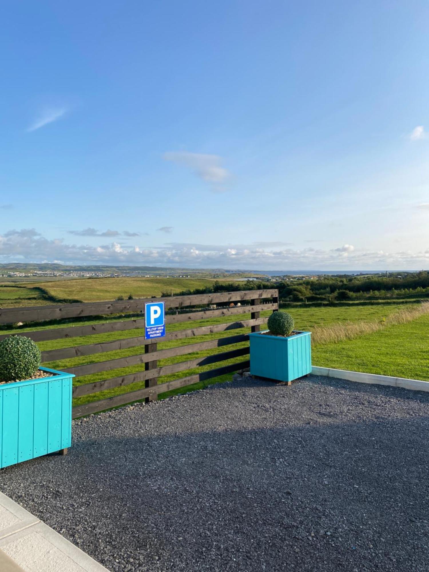 Hill Top View Apartment Lahinch Dış mekan fotoğraf